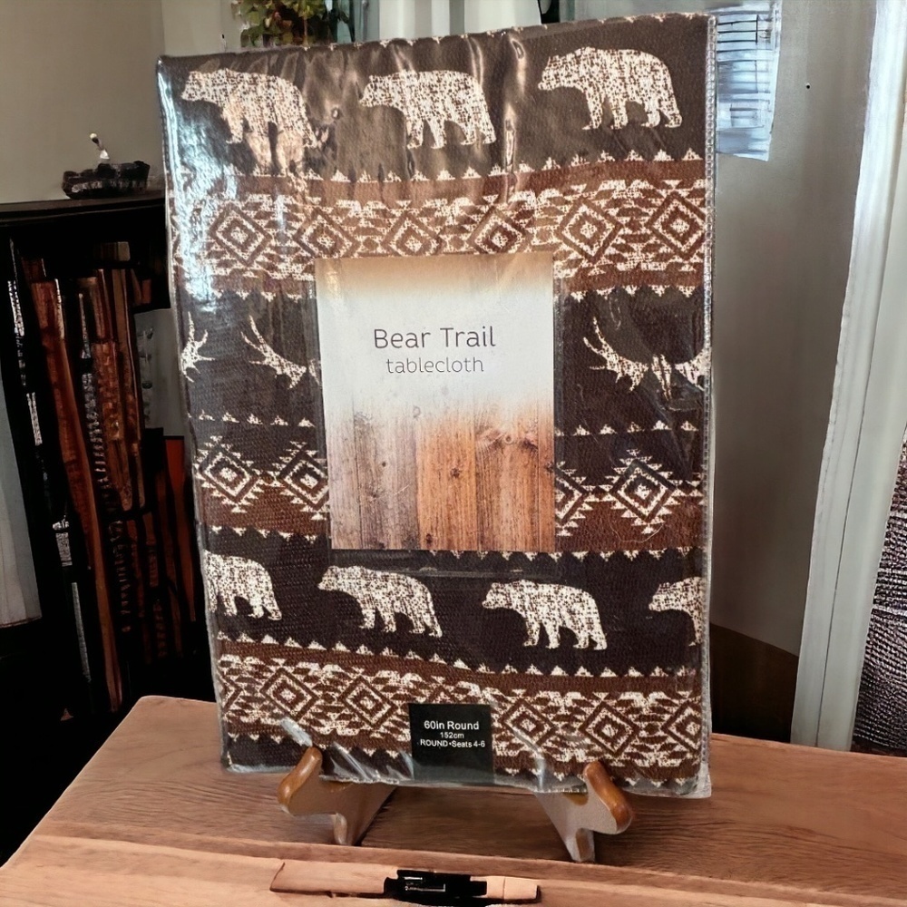 Colordrift Bear Trail 60" Round Tablecloth Cabin Lodge Decor New in Package